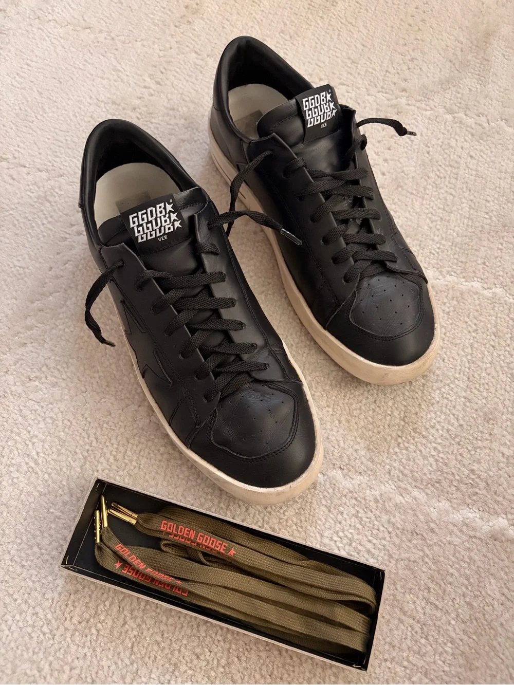Golden Goose Men’s Black Leather Low-Top Sneakers with Off-White Sole